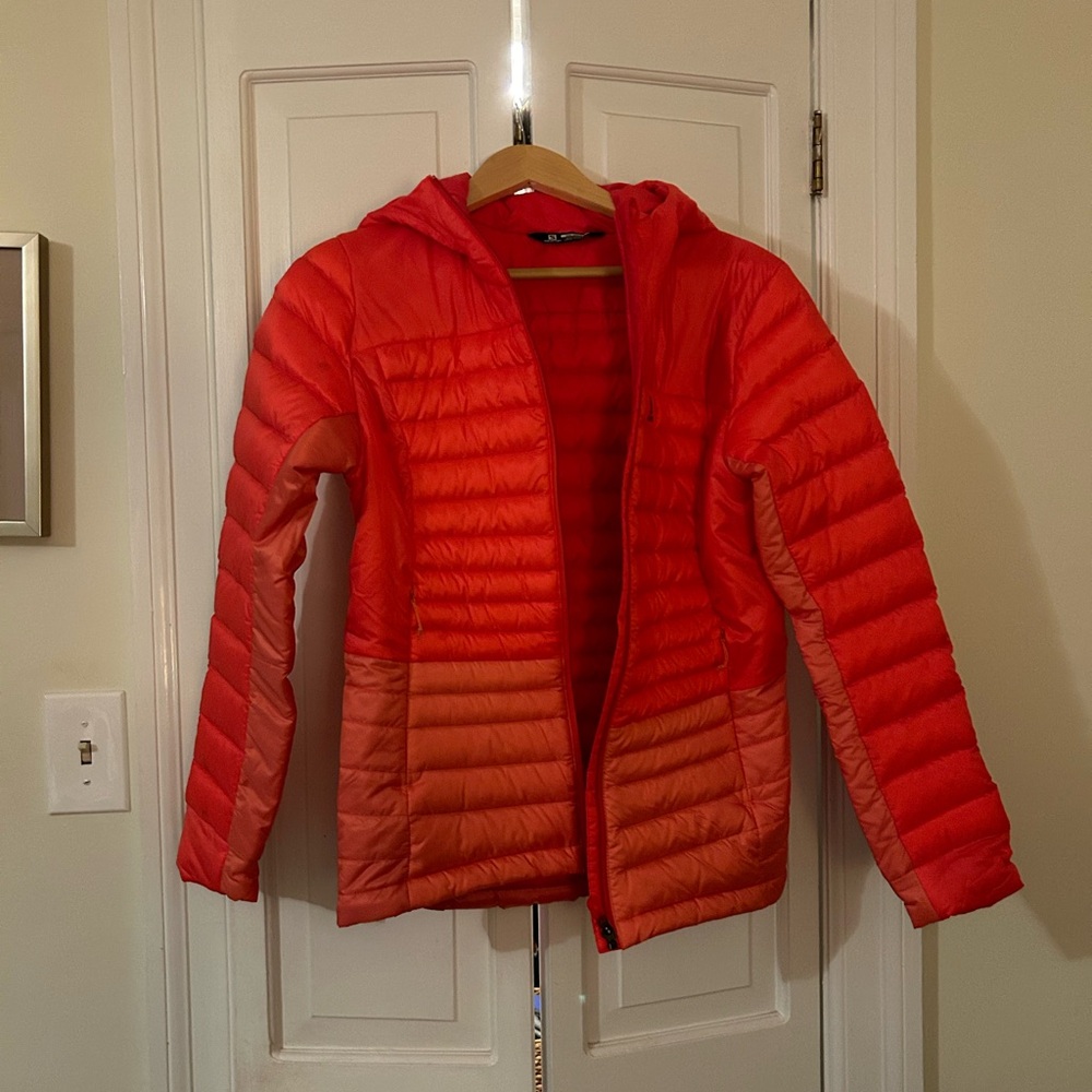 Salomon new without tags, size small, puffer jacket